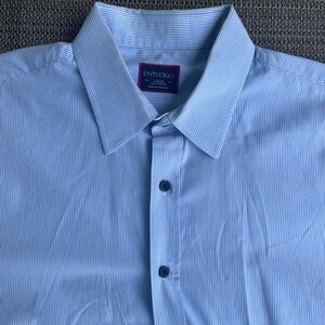 UNTUCKit Men’s Classic Fit Button Down Dress Shirt